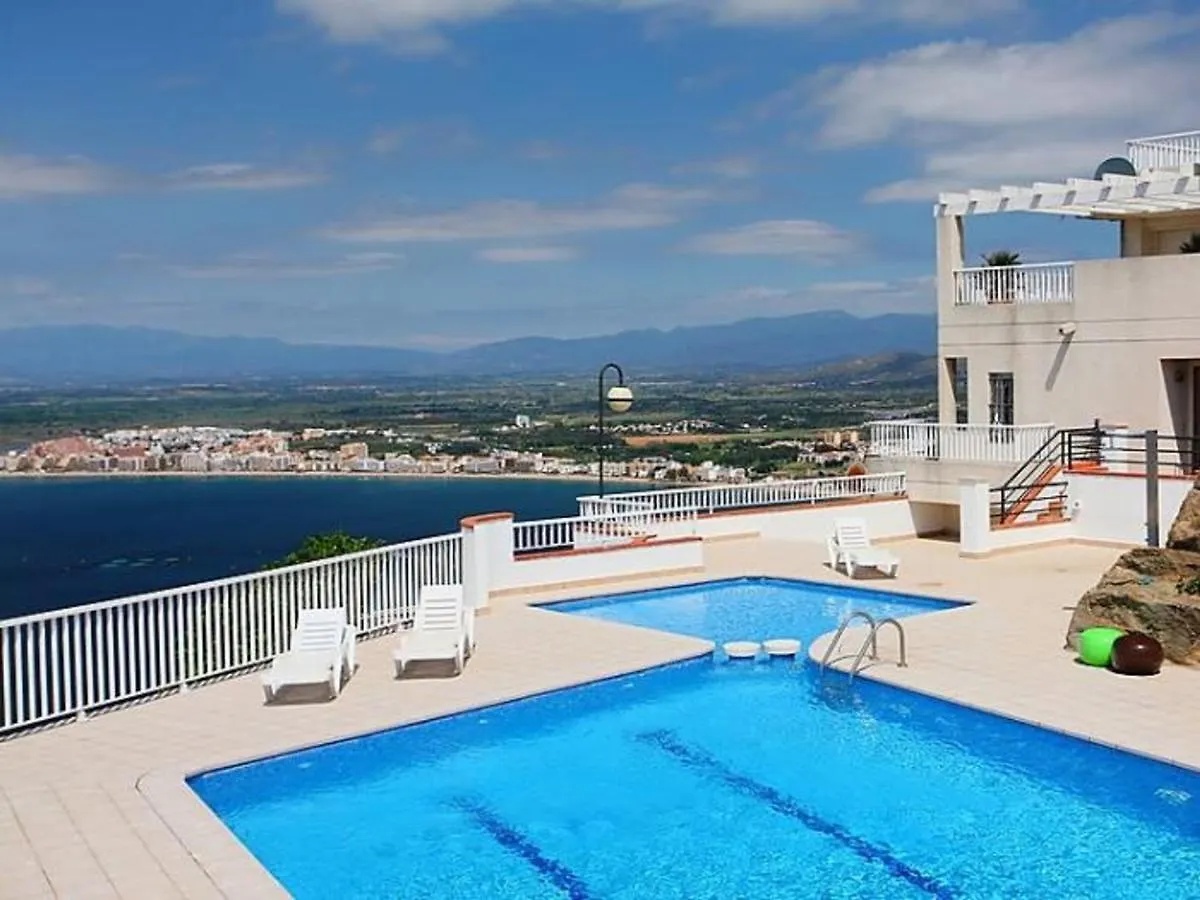 Apartamento Comodo De 3 Habitaciones Con Aire Acondicionado, Terraza Y Piscina En Roses - Es-204-16 Испания