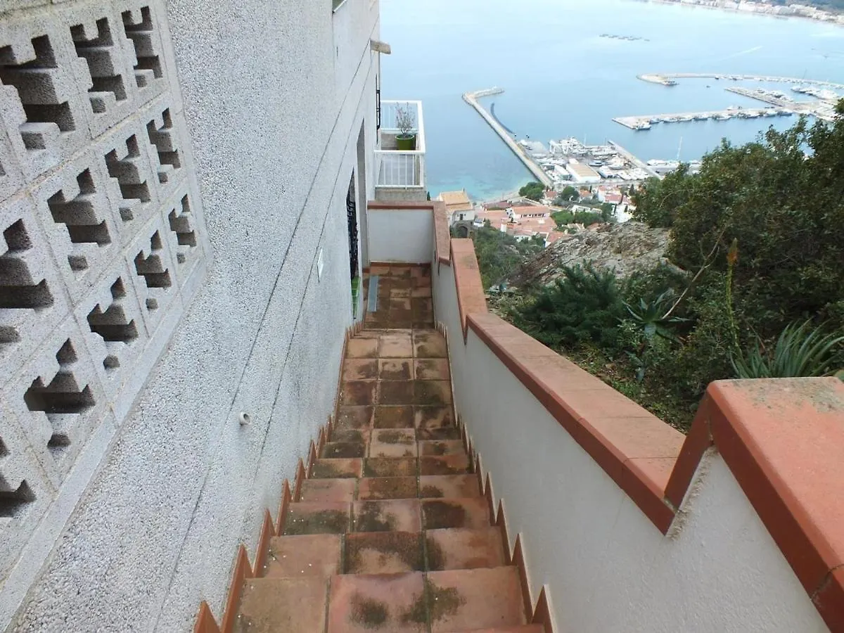 Apartamento Comodo De 3 Habitaciones Con Aire Acondicionado, Terraza Y Piscina En Roses - Es-204-16 Апартаменты